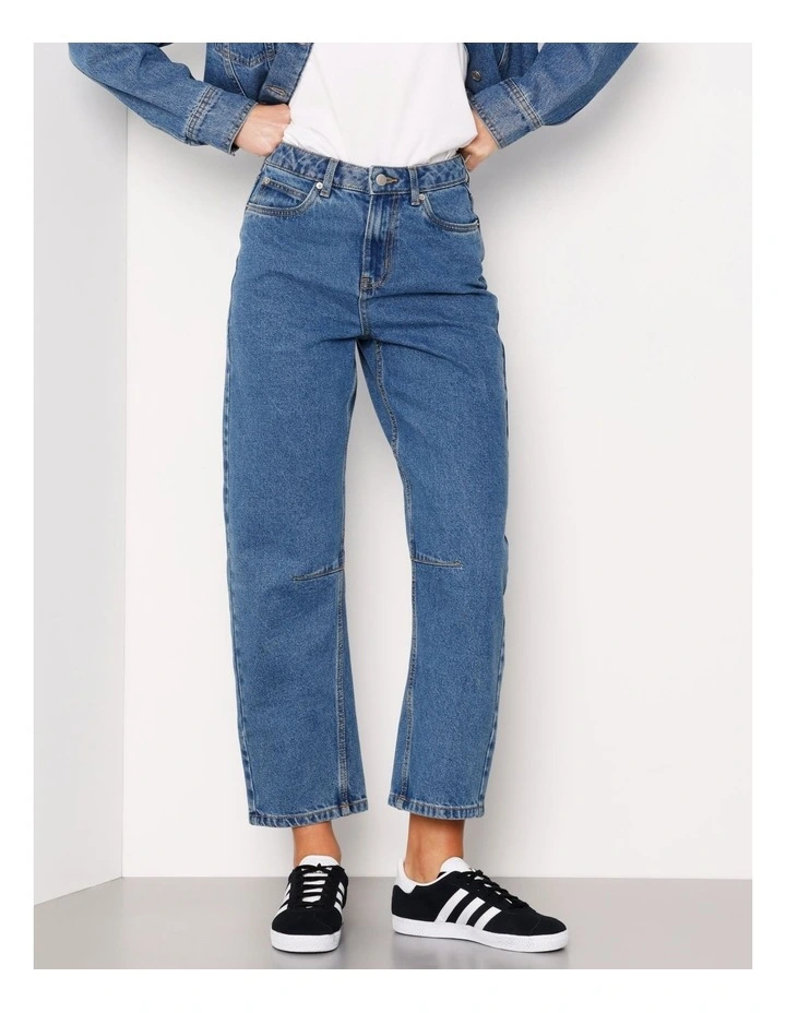 Organic Cotton Blend Barrel Leg Jean in Pacific Blue image 2