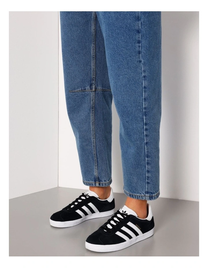 Organic Cotton Blend Barrel Leg Jean in Pacific Blue image 5
