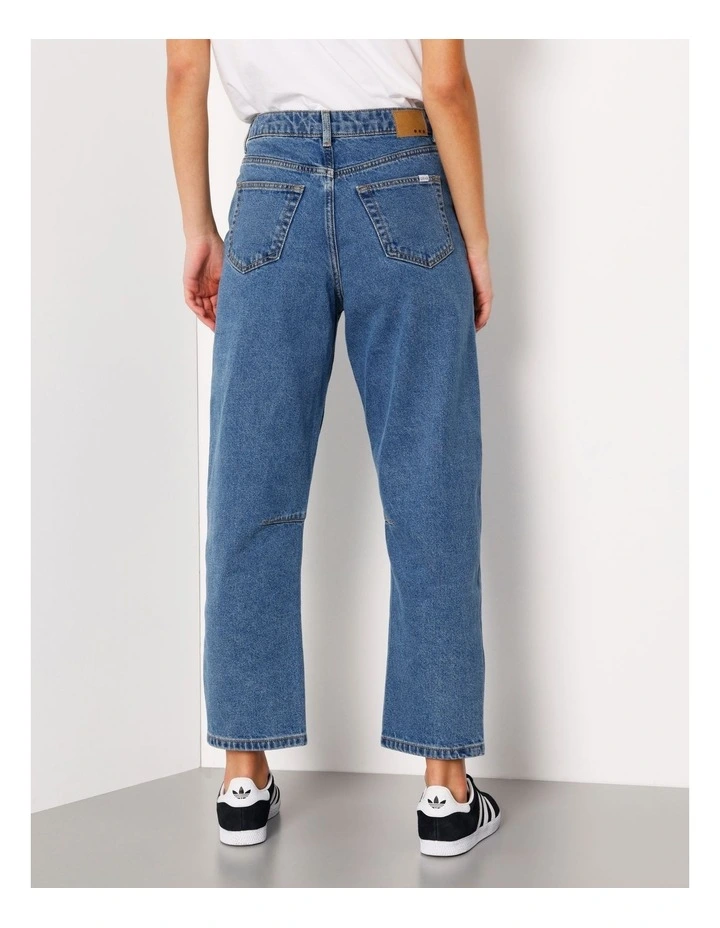 Organic Cotton Blend Barrel Leg Jean in Pacific Blue image 6