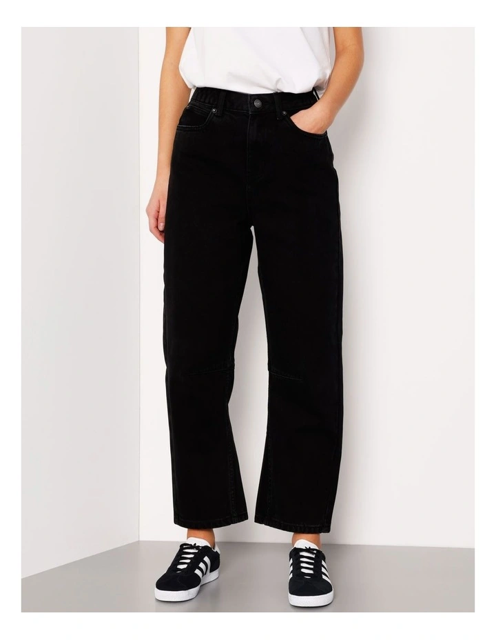 Organic Cotton Blend Barrel Leg Jean in Washed Black image 2