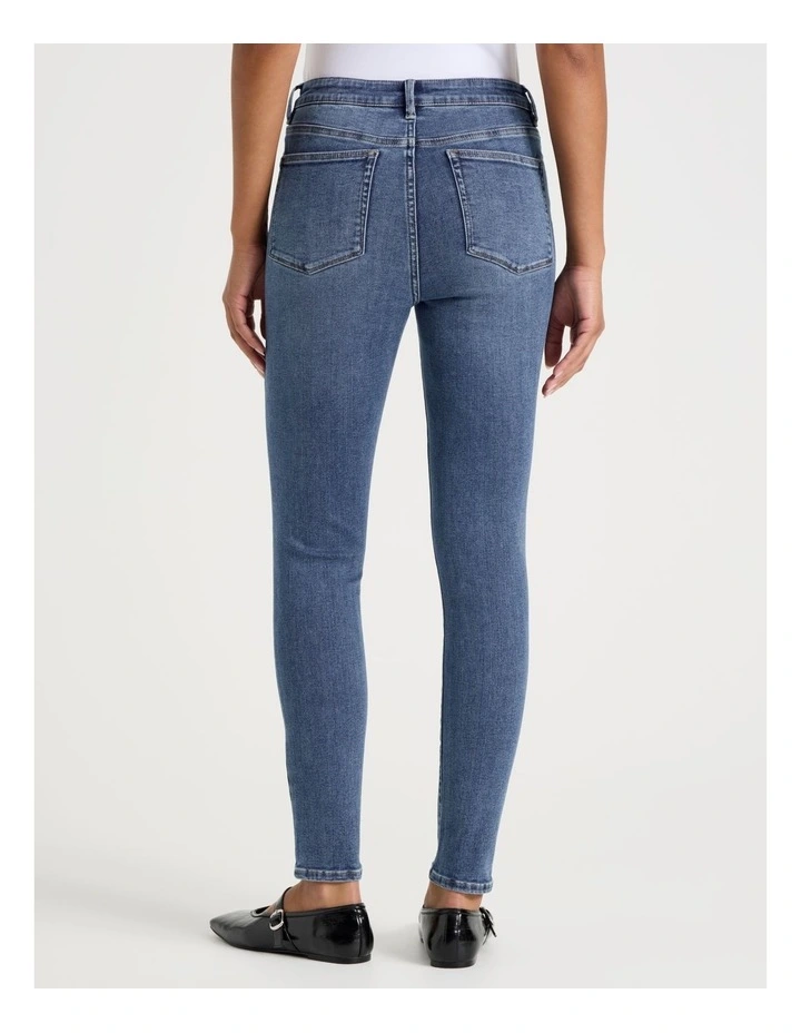 Skinny Shape In Jean In Medium Indigo image 4