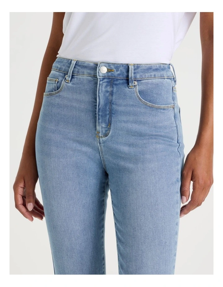 Slim Shape In High Rise Jean In Light Indigo image 3