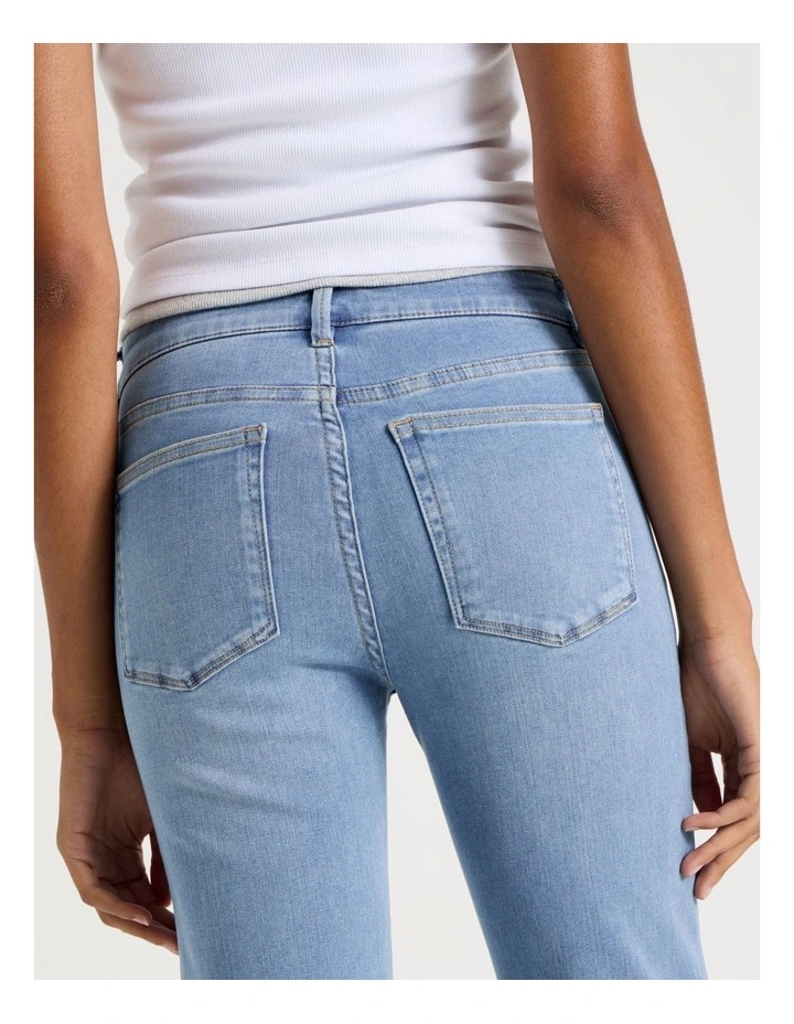 Straight Shape In Mid Rise Jean in Light Indigo image 6