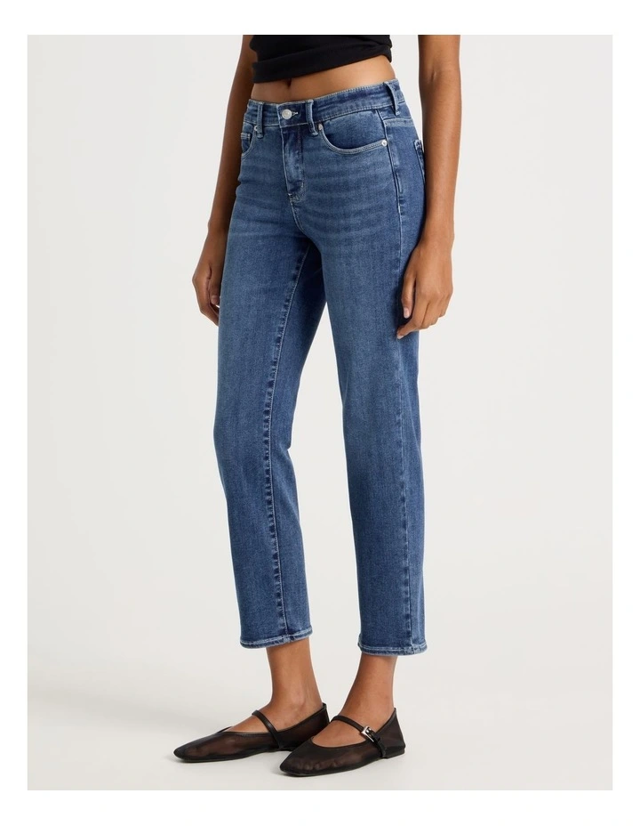 Straight Shape In Mid Rise Jean Short In Seam in Medium Indigo image 4