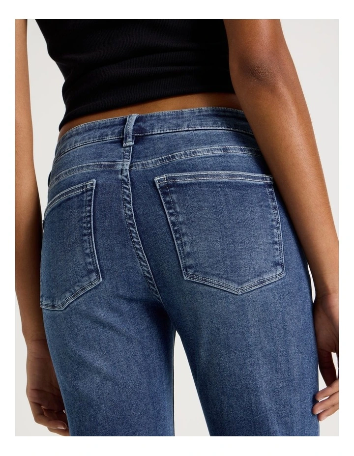 Straight Shape In Mid Rise Jean Short In Seam in Medium Indigo image 6
