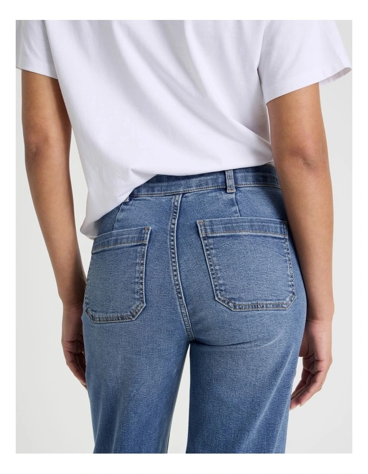 Wide Leg Patch Pocket Jeans in Medium Indigo image 7