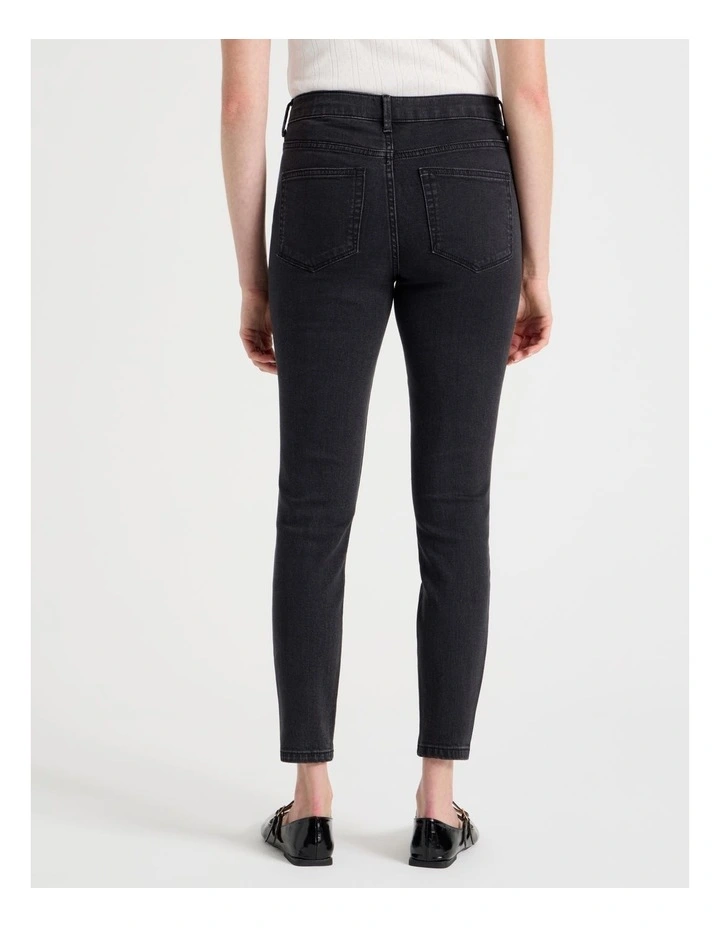 Skinny Mid Rise Jean with Short Inseam in Black image 4
