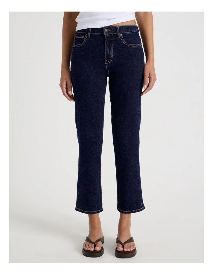 Cropped Straight Mid Rise Jeans in Rinse image 2