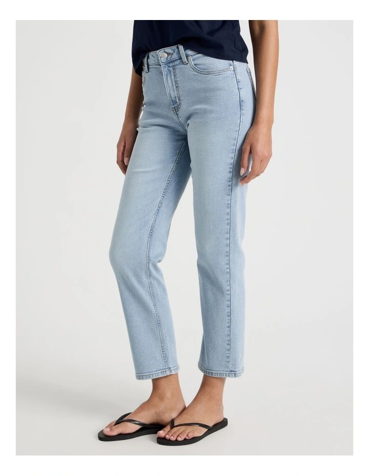 Cropped Straight Mid Rise Jeans in Light Indigo image 5