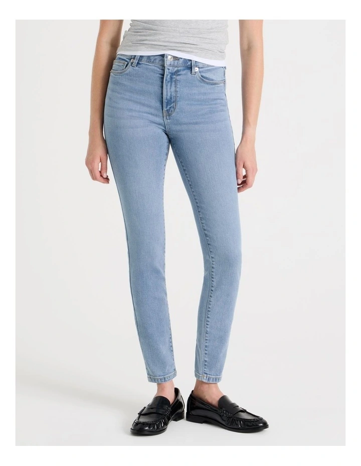Skinny Mid Rise Jean in Light Indigo image 2
