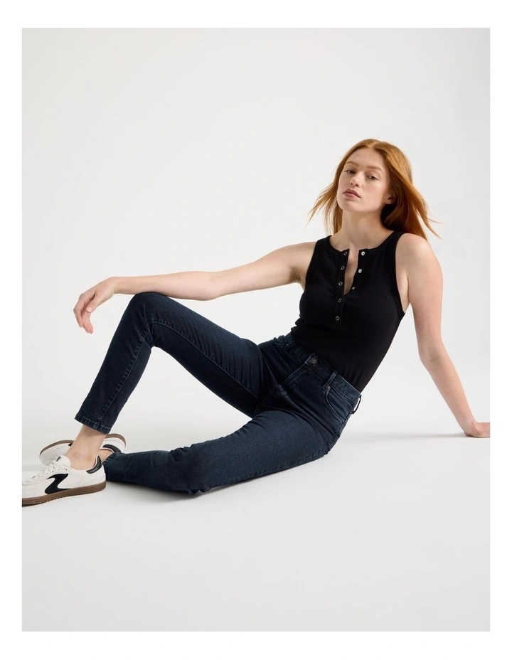 Skinny Mid Rise Jean in Blue Black image 2
