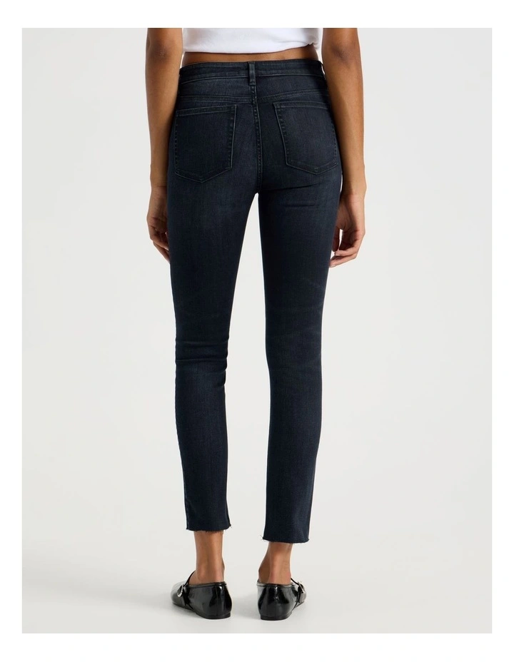 Ankle Skinny Low Rise Jean In Blue Black image 5