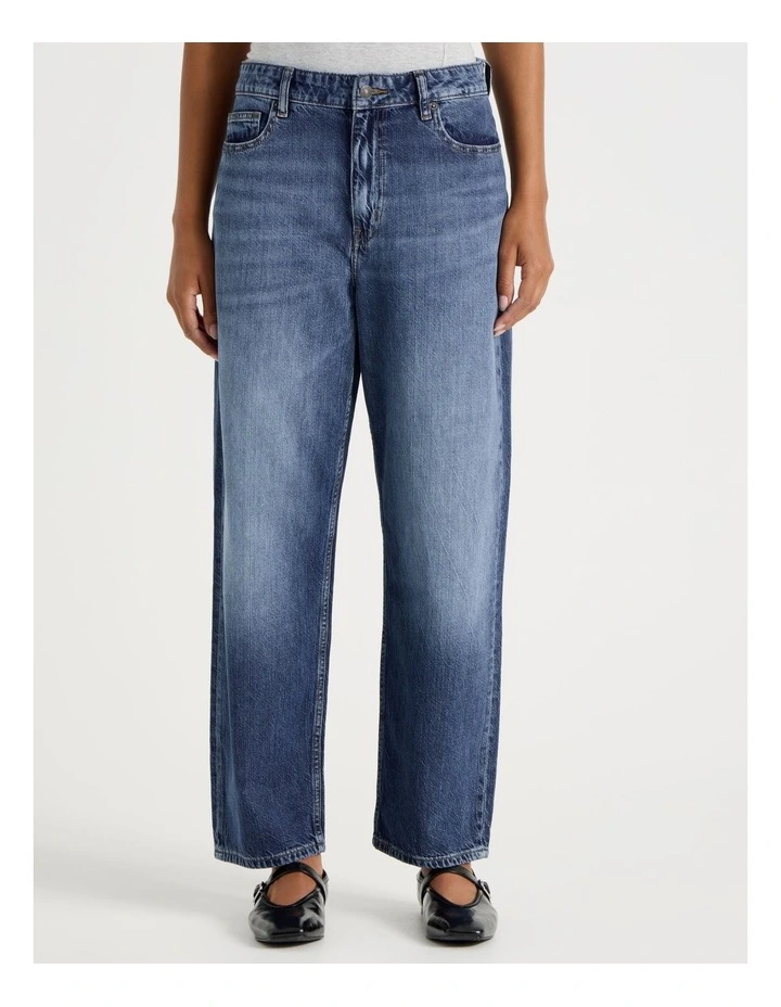 Barrel Mid Rise Jean In Dark Indigo image 2