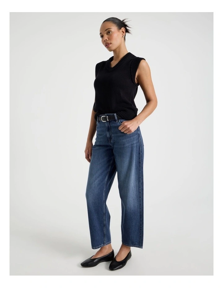 Barrel Mid Rise Jean In Dark Indigo image 4