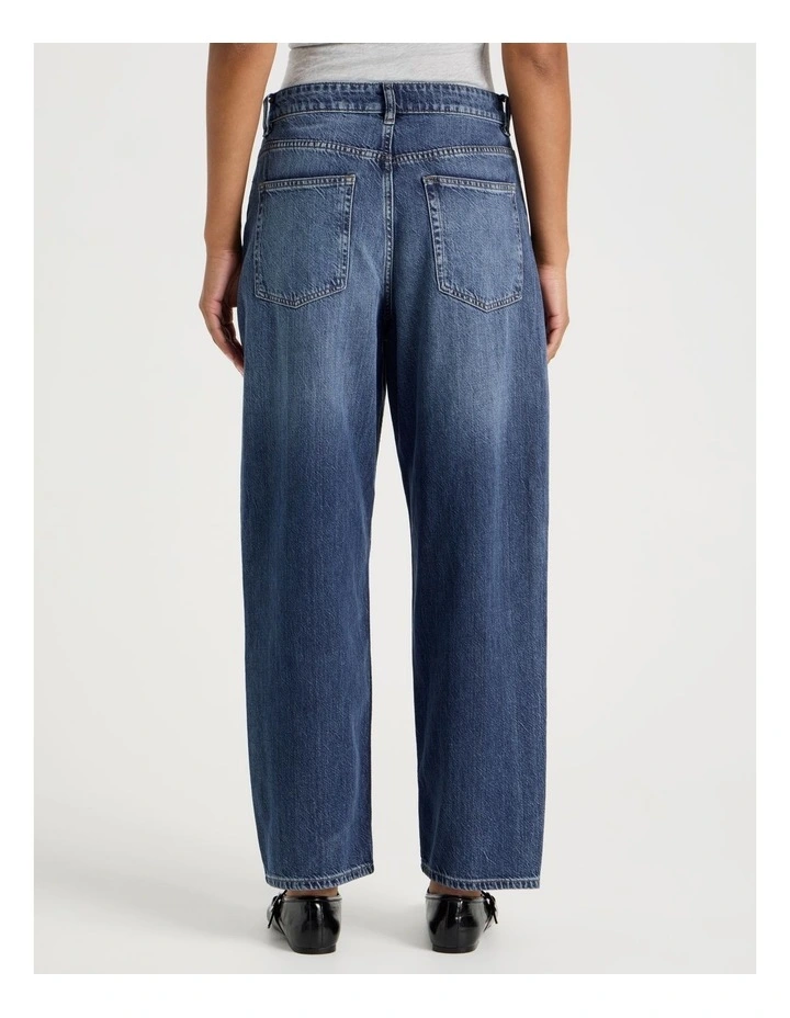 Barrel Mid Rise Jean In Dark Indigo image 4