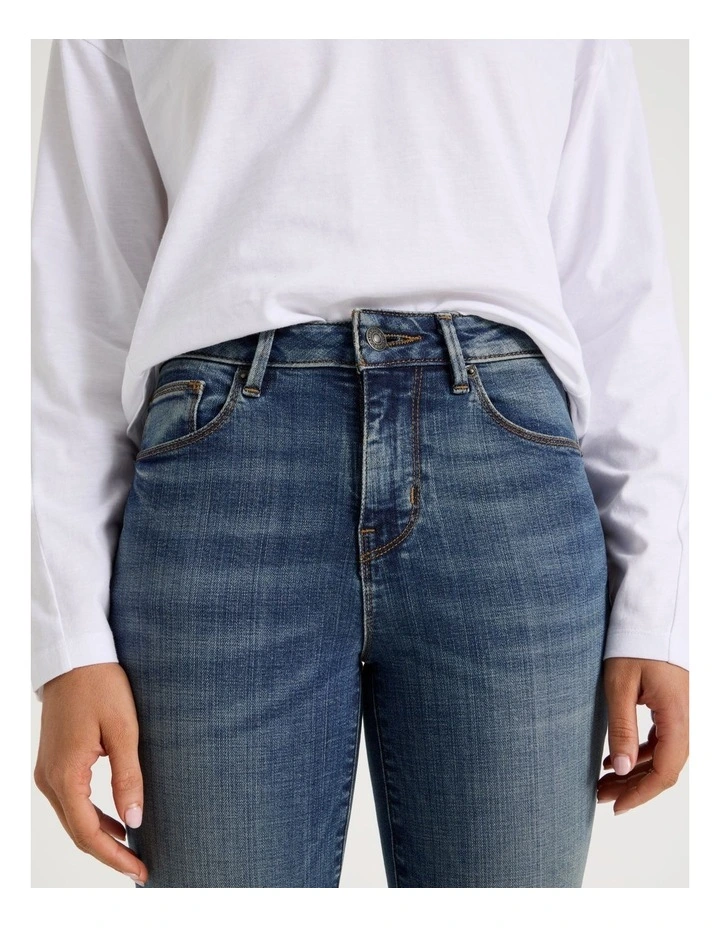 Sculpt Bootcut Mid Rise Jeans in Dark Wash image 5