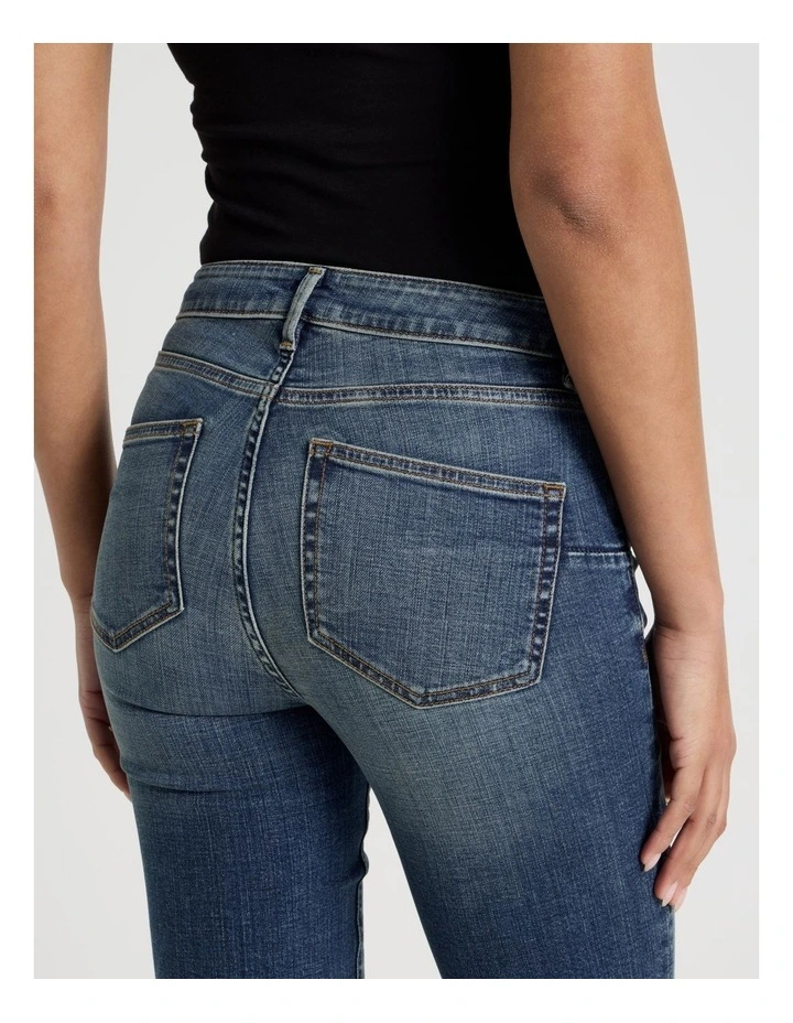 Sculpt Bootcut Mid Rise Jeans in Dark Wash image 7