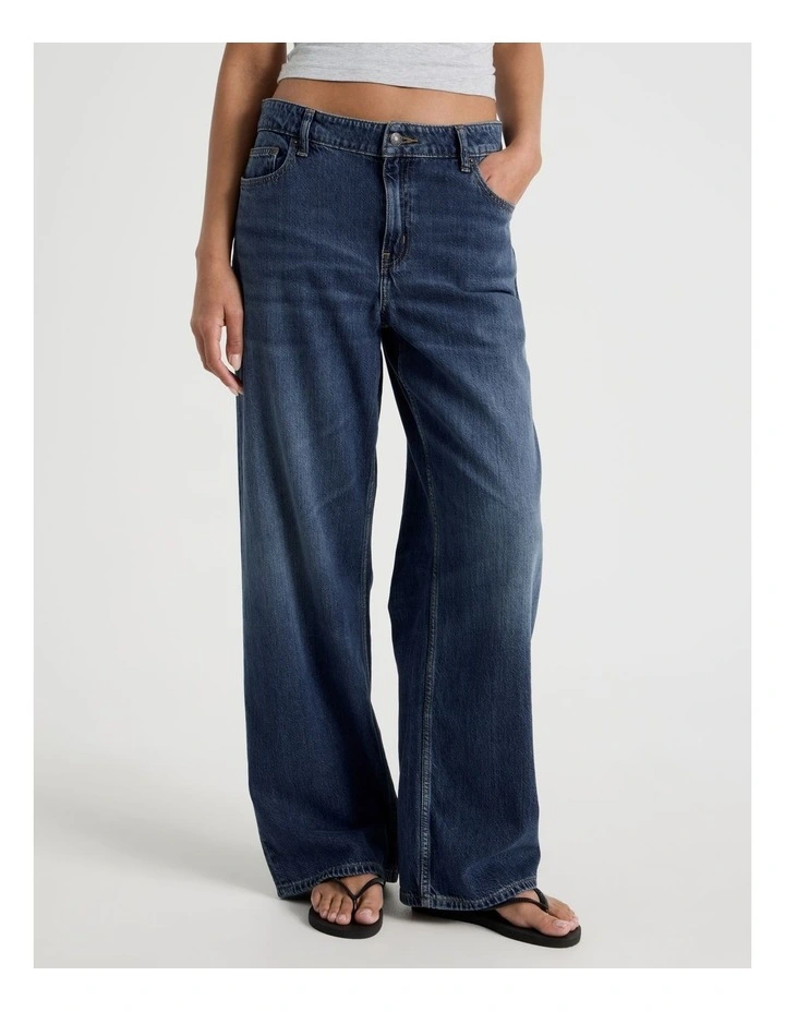 Relaxed Low Rise Jean In Dark Indigo image 2