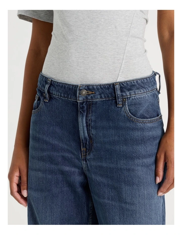 Relaxed Low Rise Jean In Dark Indigo image 3