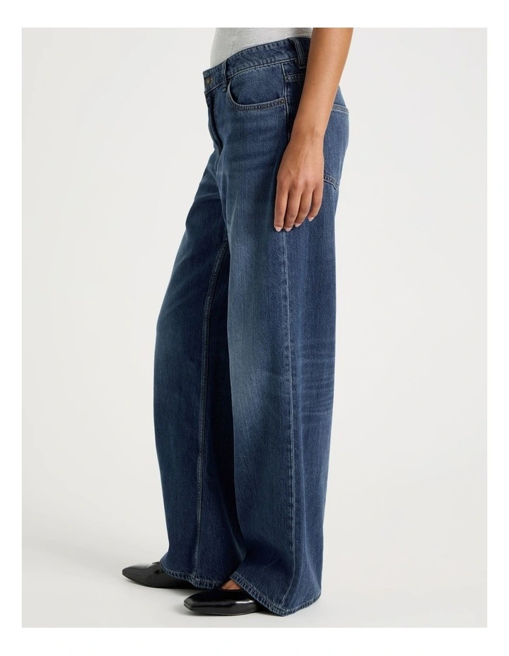 Relaxed Low Rise Jean In Dark Indigo image 4