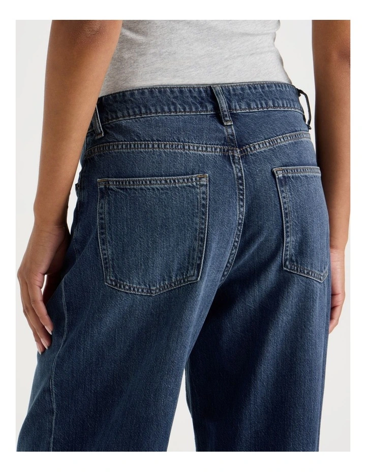 Relaxed Low Rise Jean In Dark Indigo image 6