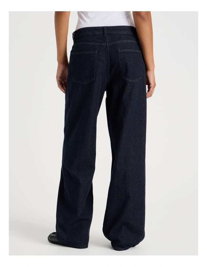 Relaxed Low Rise Jean In Rinse image 5