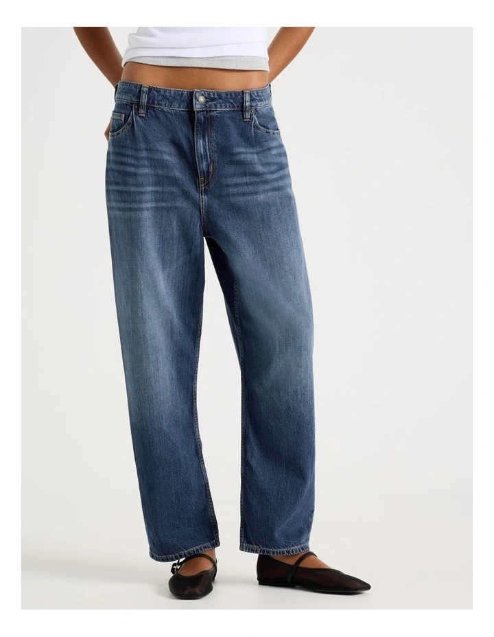 Pleated Loose Jean in Medium Indigo Vintage Wash image 2