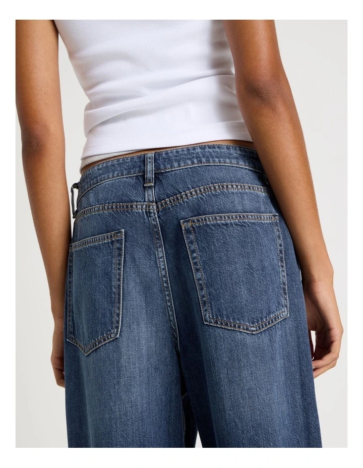 Pleated Loose Jean in Medium Indigo Vintage Wash image 6