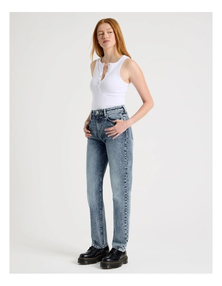 Mom High Rise Jean in Light Indigo Tinted image 3