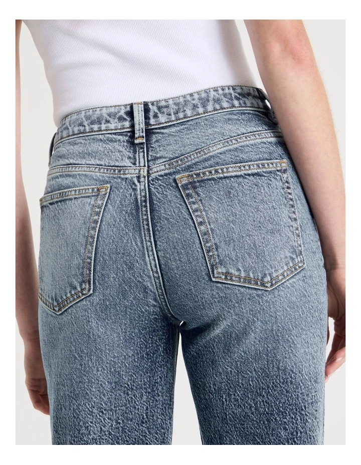 Mom High Rise Jean in Light Indigo Tinted image 7