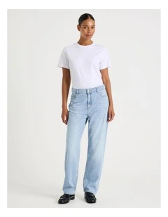 Boyfriend Mid Rise Jeans In Light Wash