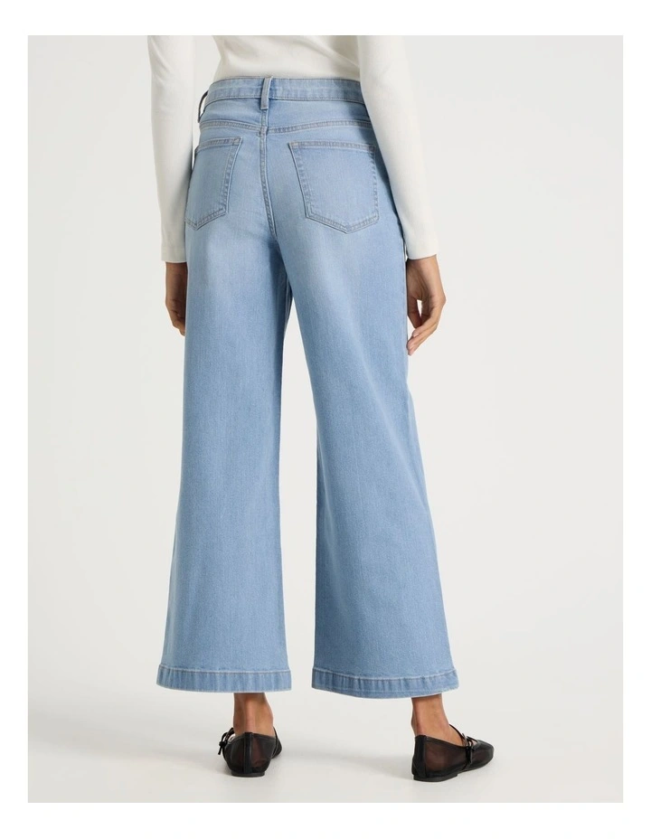 Wide Leg High Rise Jeans in Light Wash image 4