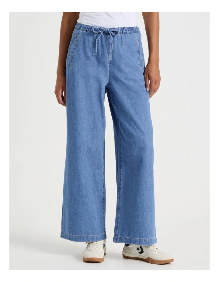 Elastic Waist Jeans in Light Indigo image 2