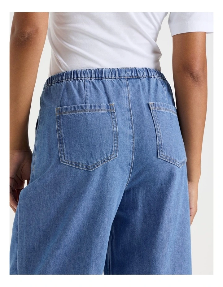 Elastic Waist Jeans in Light Indigo image 5