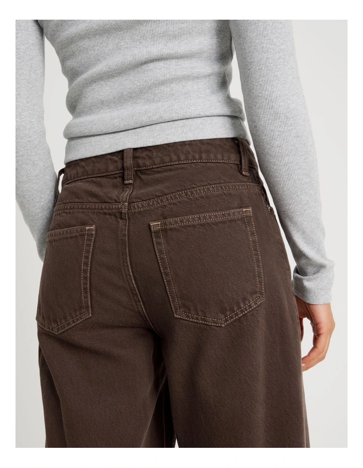 Relaxed Low Rise Jean in Hot Fudge image 6