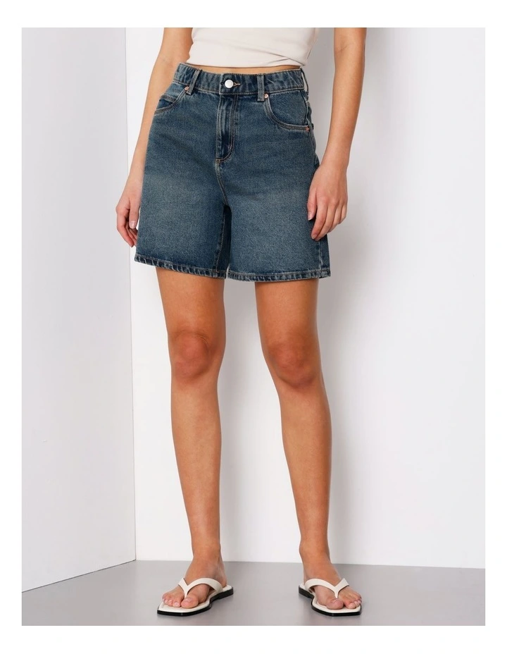 High Rise Mid Length Shorts in Vintage Jade image 2