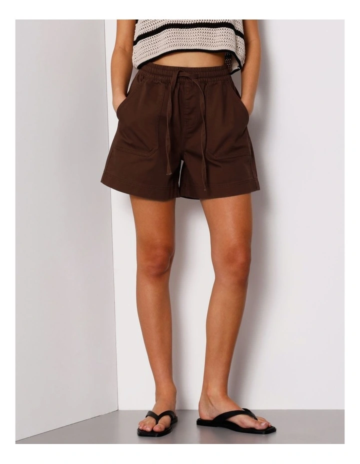 Elastic Waist Lightweight Denim Short in Brown image 4