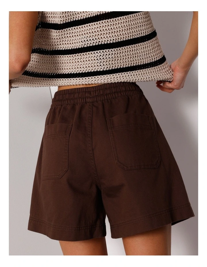 Elastic Waist Lightweight Denim Short in Brown image 6