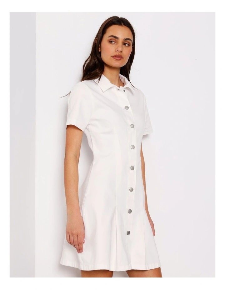 Short Sleeve Box Pleat Denim Dress In Ecru image 3