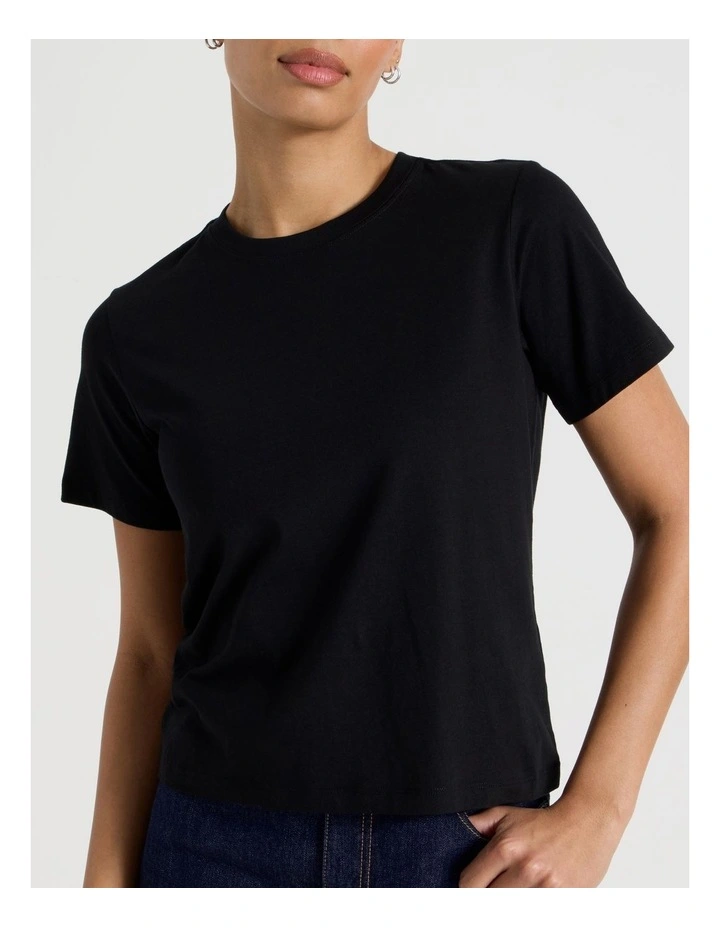 Crew Neck Tee in Black image 4