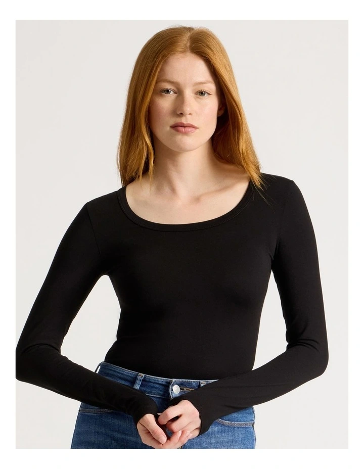 Long Sleeve Scoop Neck Tee in Black image 2