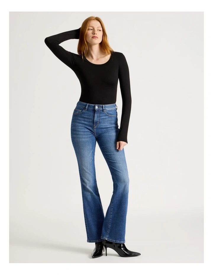 Long Sleeve Scoop Neck Tee in Black image 3