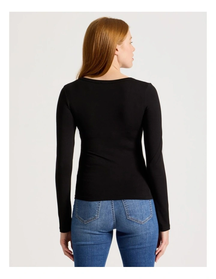 Long Sleeve Scoop Neck Tee in Black image 4