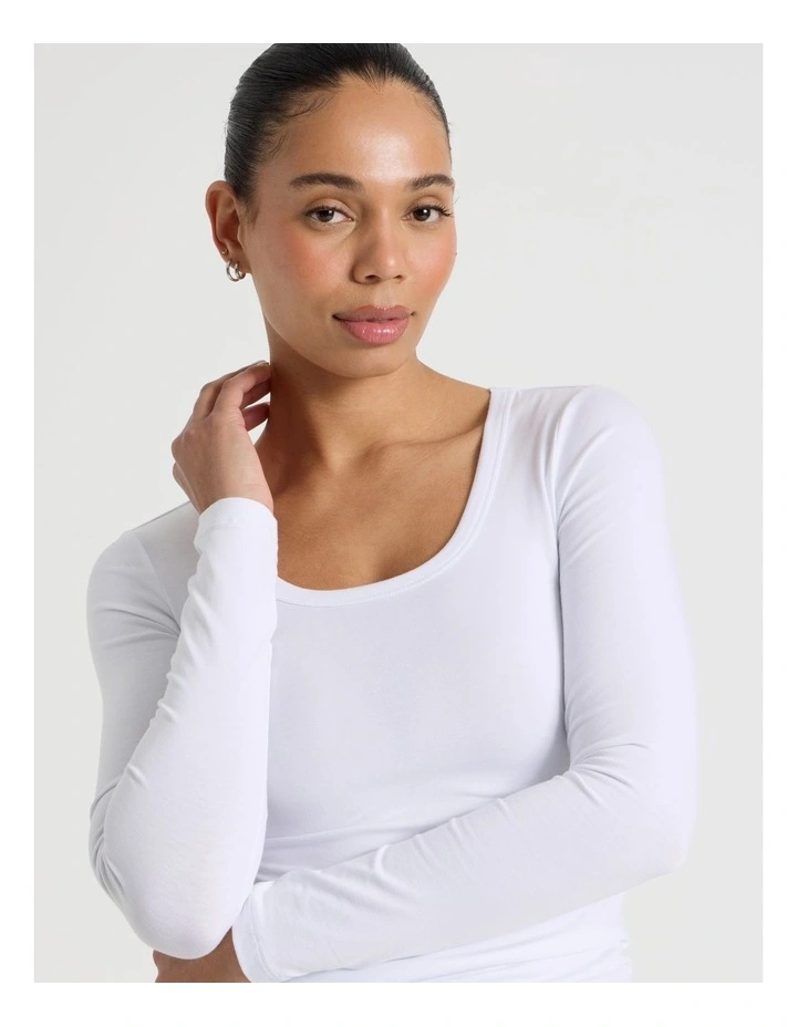 Long Sleeve Scoop Neck Tee in White image 1