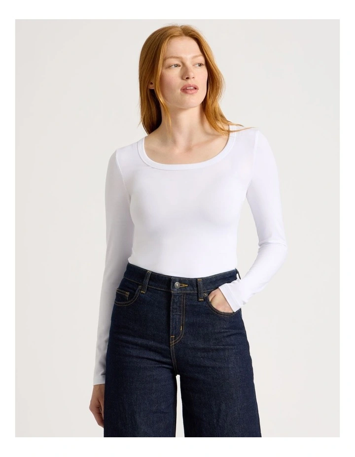 Long Sleeve Scoop Neck Tee in White image 1