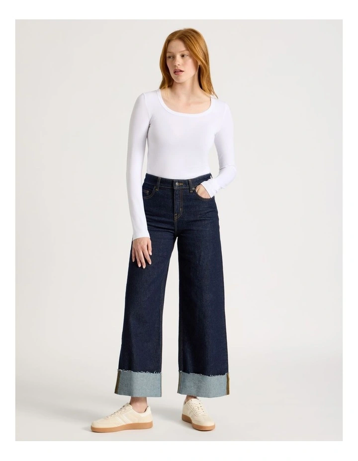 Long Sleeve Scoop Neck Tee in White image 3