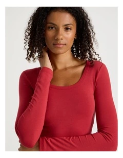 Long Sleeve Scoop Neck Tee in Cherry Red