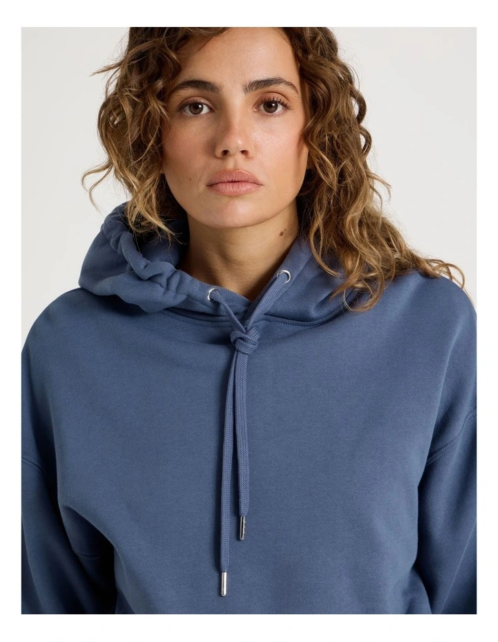 Pleated Back Hooded Sweat in Vintage Indigo image 7