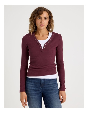 Burgundy colour