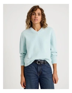 V-Neck Jumper in Baby Blue